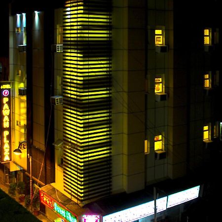 Hotel Pawan Plaza Near Sir Ganga Ram Hospital Delhi  Luaran gambar