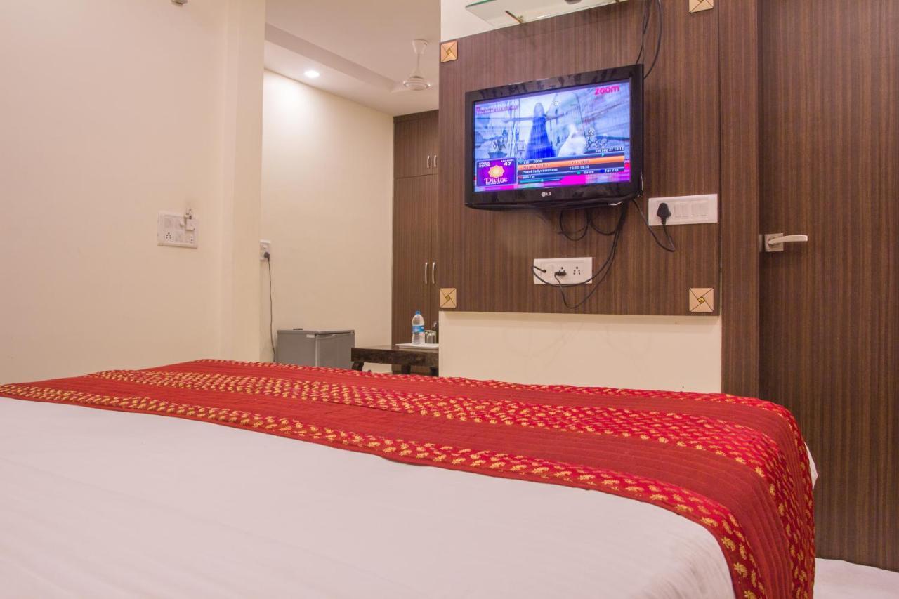 Hotel Pawan Plaza Near Sir Ganga Ram Hospital Delhi  Luaran gambar