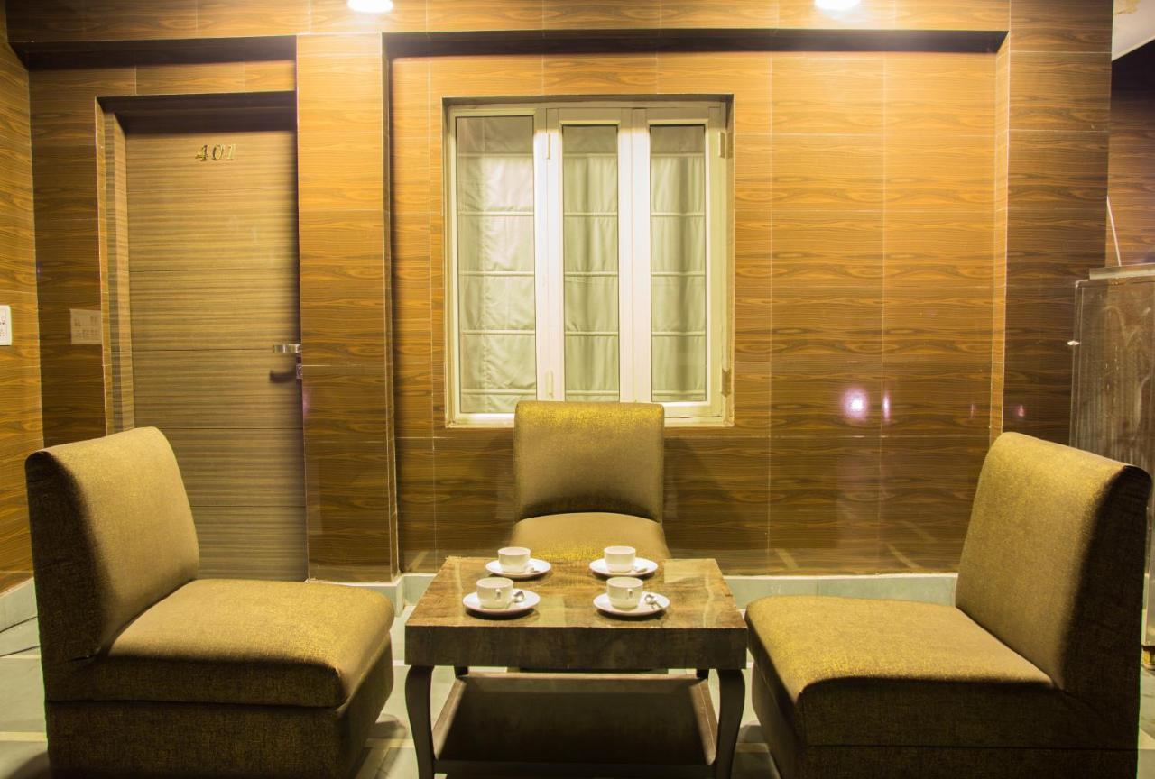 Hotel Pawan Plaza Near Sir Ganga Ram Hospital Delhi  Luaran gambar