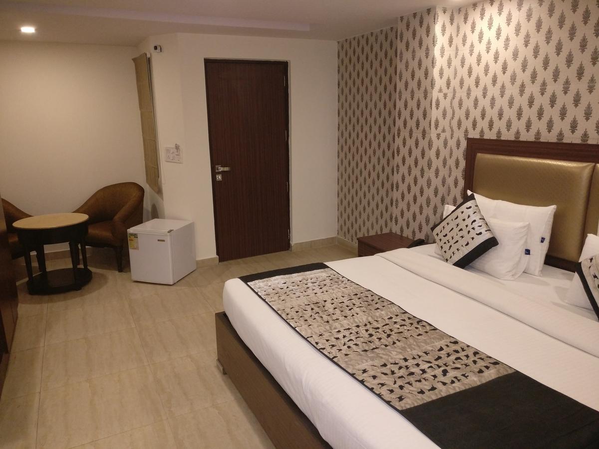 Hotel Pawan Plaza Near Sir Ganga Ram Hospital Delhi  Luaran gambar