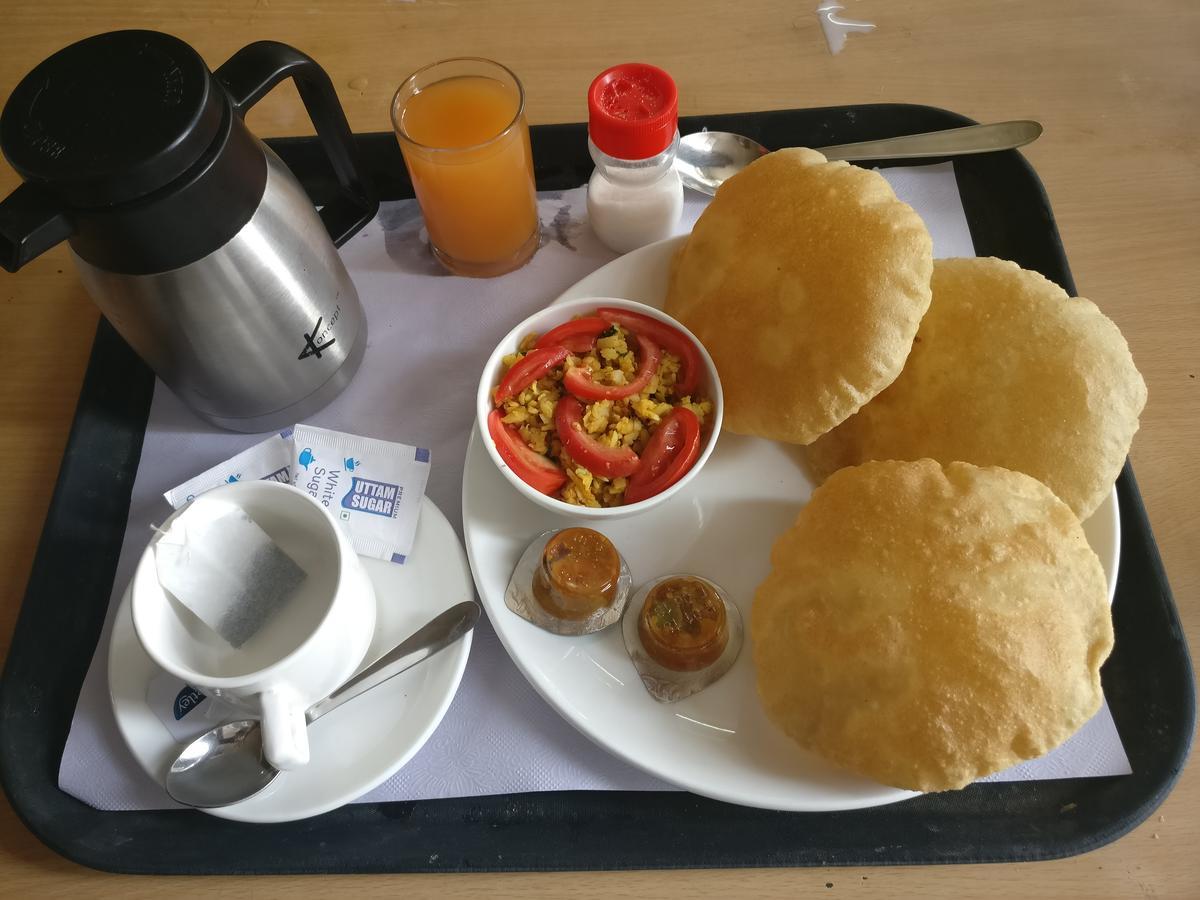 Hotel Pawan Plaza Near Sir Ganga Ram Hospital Delhi  Luaran gambar