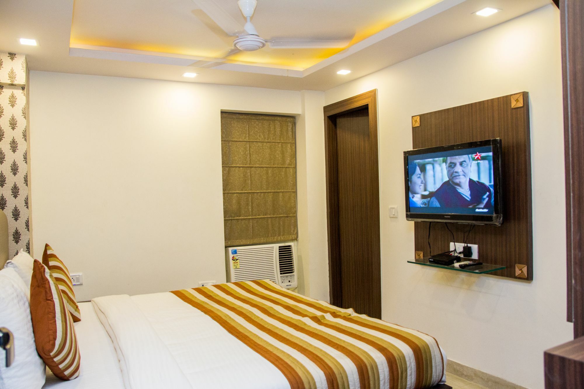 Hotel Pawan Plaza Near Sir Ganga Ram Hospital Delhi  Luaran gambar