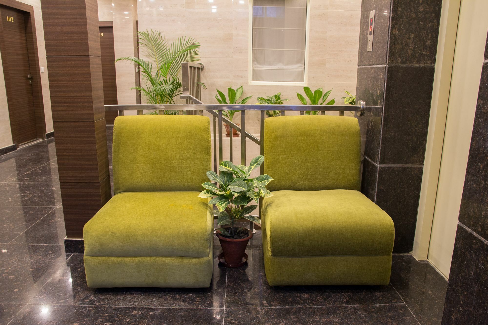 Hotel Pawan Plaza Near Sir Ganga Ram Hospital Delhi  Luaran gambar
