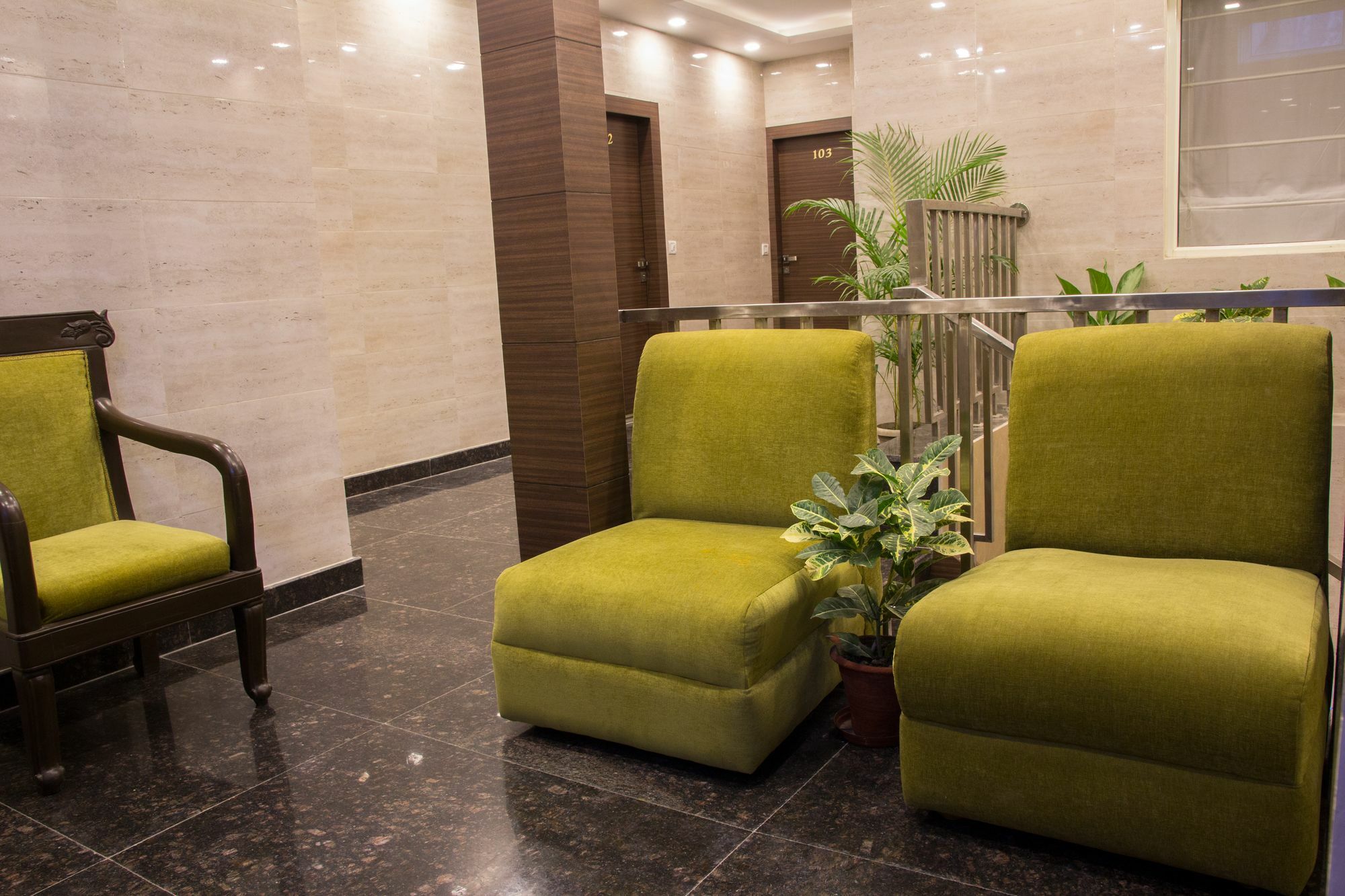 Hotel Pawan Plaza Near Sir Ganga Ram Hospital Delhi  Luaran gambar